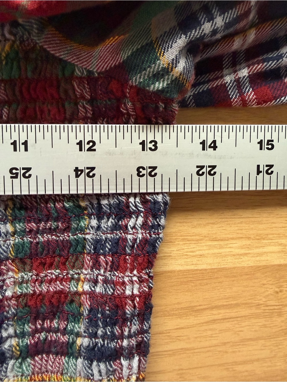 Plaid Smocked Puff Sleeve Crop Top - Red Green Plaid‎ - Picture 4 of 5